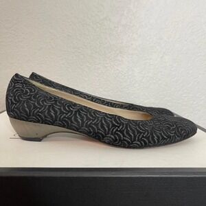 Salvatore Ferragamo Black Suede Floral Printed Pumps Heel Slip On Women's 7 B